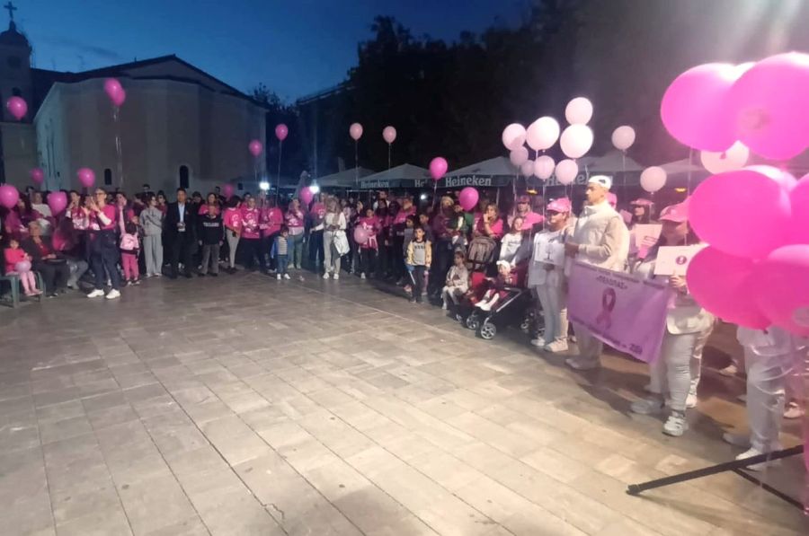 «ροζ» παρέλαση στην Αμαλιάδα