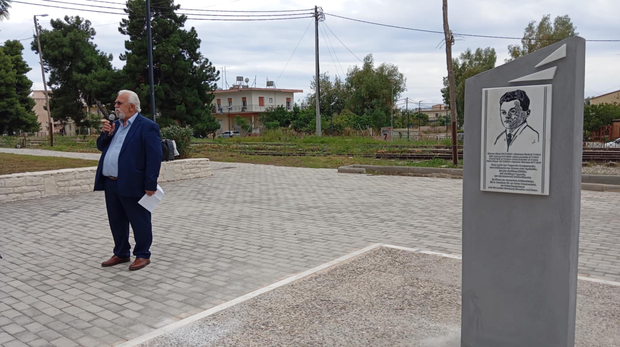 Μνημειακή  Πλάκα Αντιφασισμού στην Πλατεία Καζαντζάκη 21/10/24