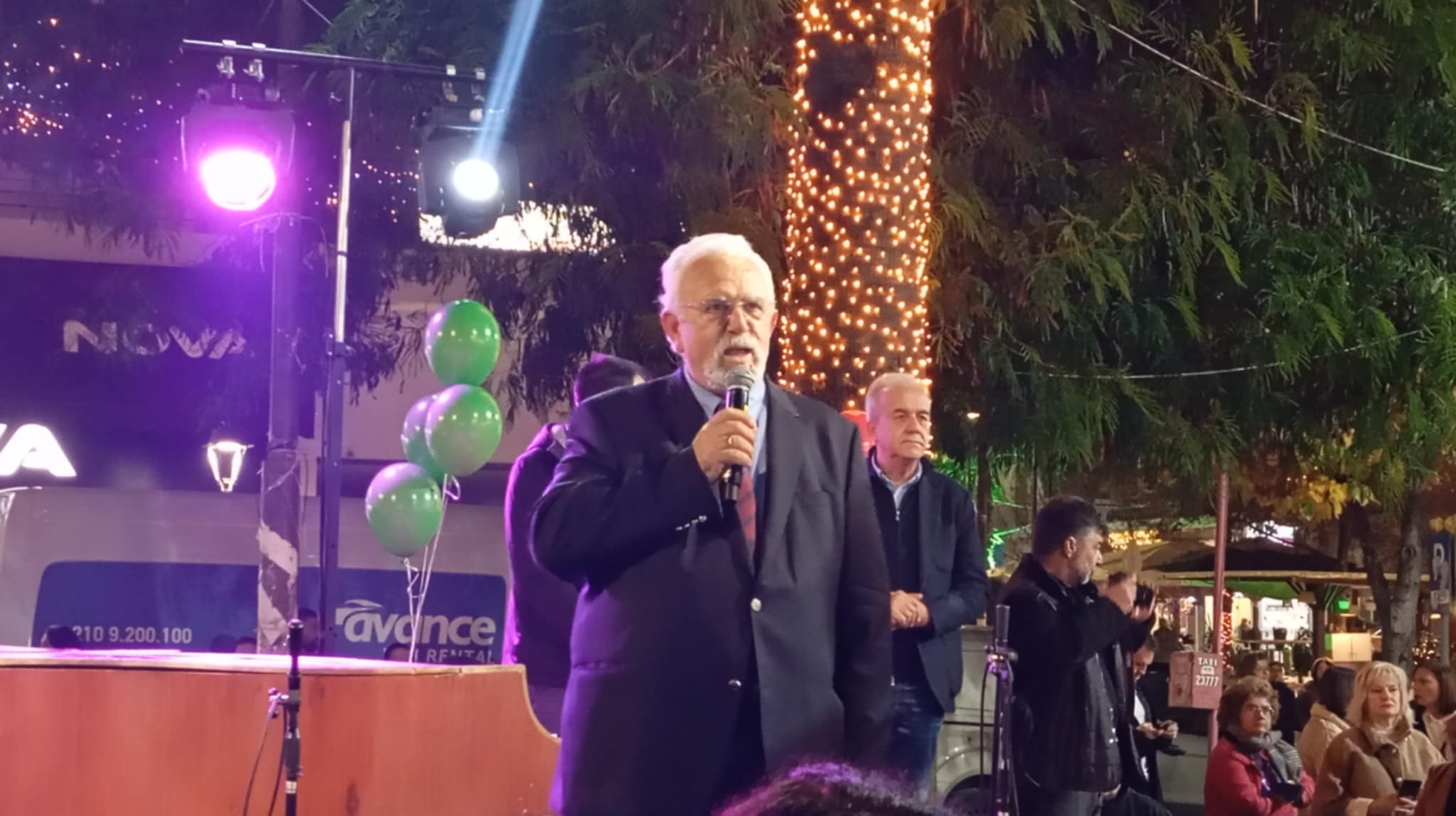 Εντυπωσιακή έναρξη των εορταστικών εκδηλώσεων