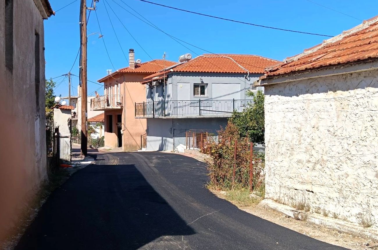 Νέες ασφαλτοστρώσεις στην Πηνεία