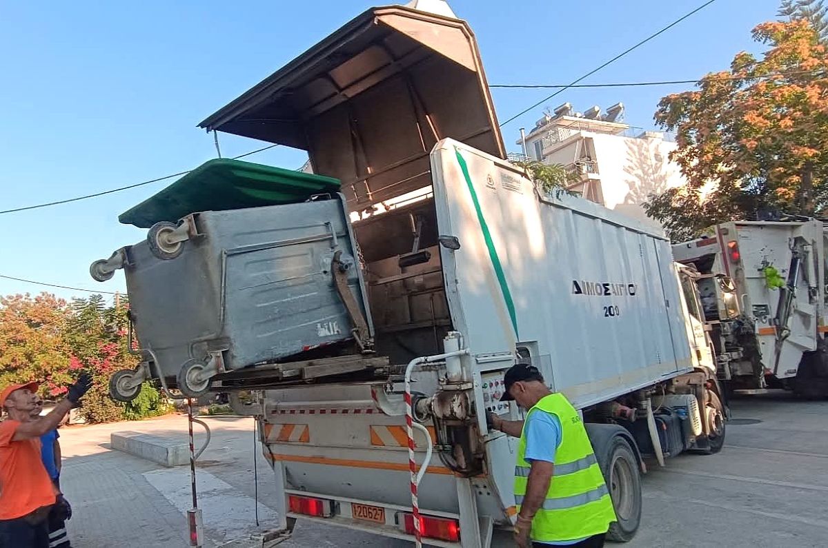 Πλύση κάδων στην Αμαλιάδα