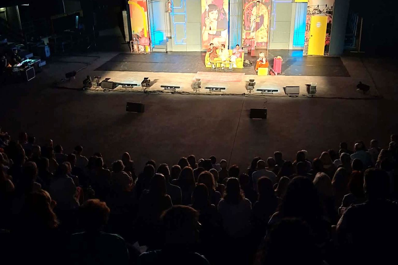 Με επιτυχία η "Οικογένεια Τσεκμέ"